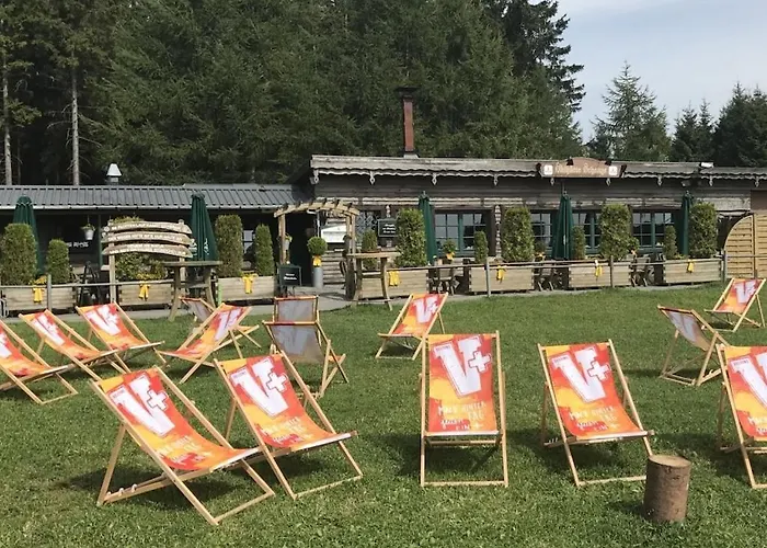 With 4 Bedrooms Holiday home